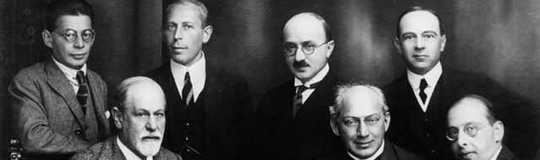 El llamado “Comit”, un crculo interno de la Sociedad Psicoanaltica de Viena. A la izquierda: Ferenczi (arriba) y Freud (abajo).